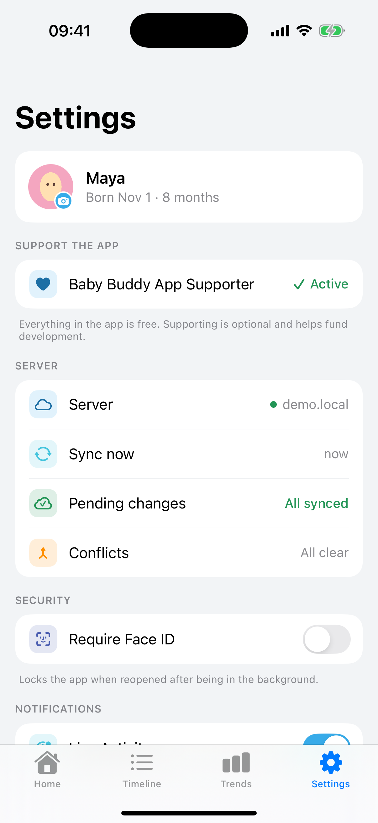 Real app settings showing the optional Baby Buddy App Supporter row, server sync status, conflicts and Face ID controls